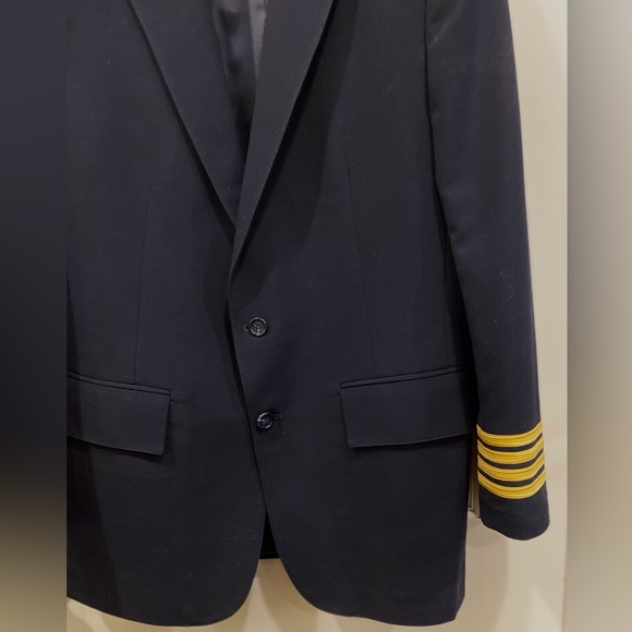 Vintage Naval jacket in blue wool with yellow stripes on arms - Picture 4 of 14